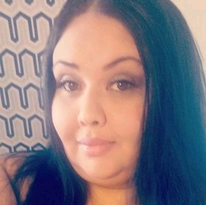 Meet your Posher, Paula